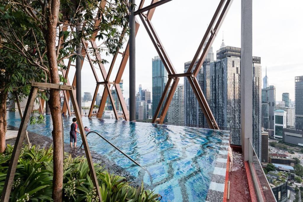 Klcc Musicalsty5Pax At Scarletzsuites Kuala Lumpur Luaran gambar